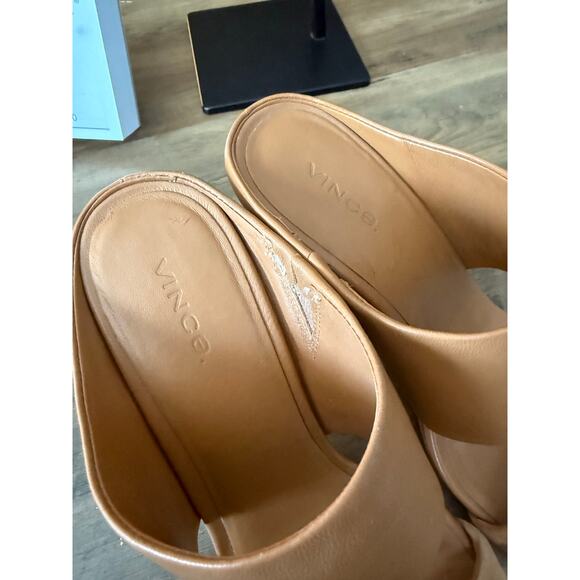 Vince Quinn Leather and Suede Heels - Picture 4 of 7